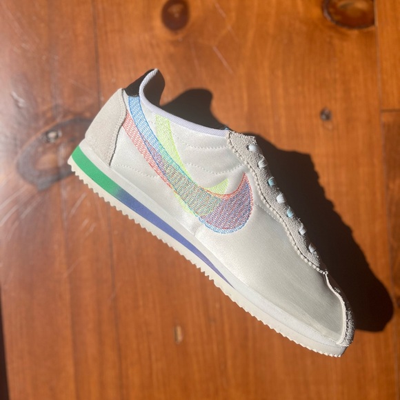 Nike Cortez “Be True (2022)” - Picture 3 of 12
